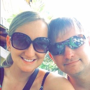 Meet your Posher, Tera